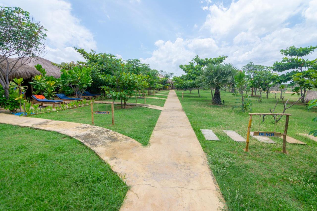 Hotel Blue Waters Arugam Bay Exterior foto