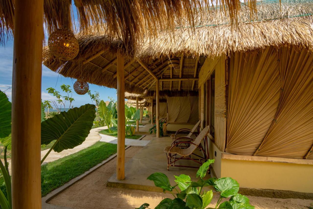 Hotel Blue Waters Arugam Bay Exterior foto